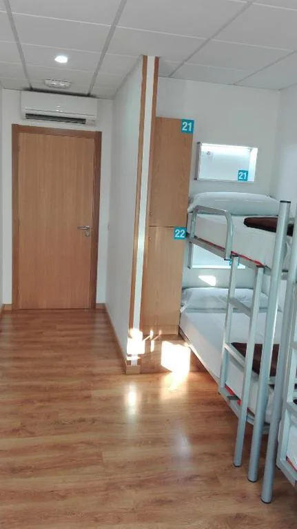 Habitación Compartida Mixta — Albergue Boente
