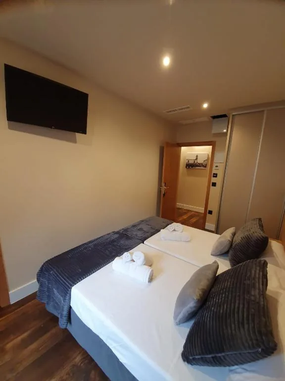 Habitación Doble - 2 camas — Albergue Casa Cuartel