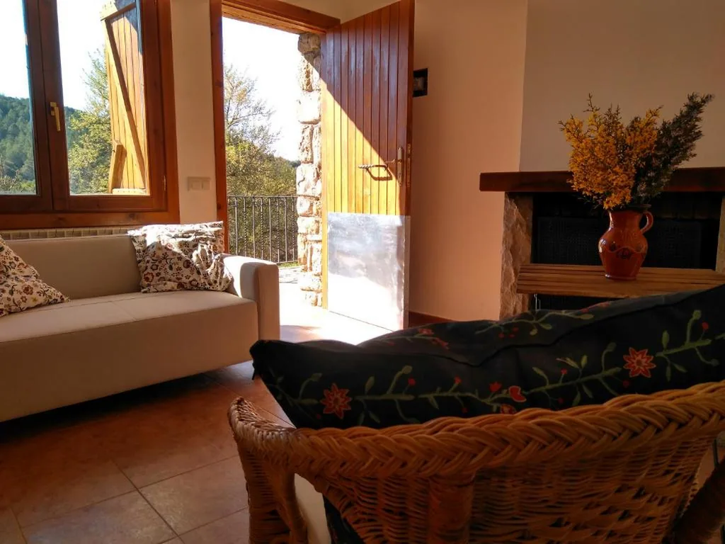 Apartment with Mountain Views — Albergue Casa Salinas