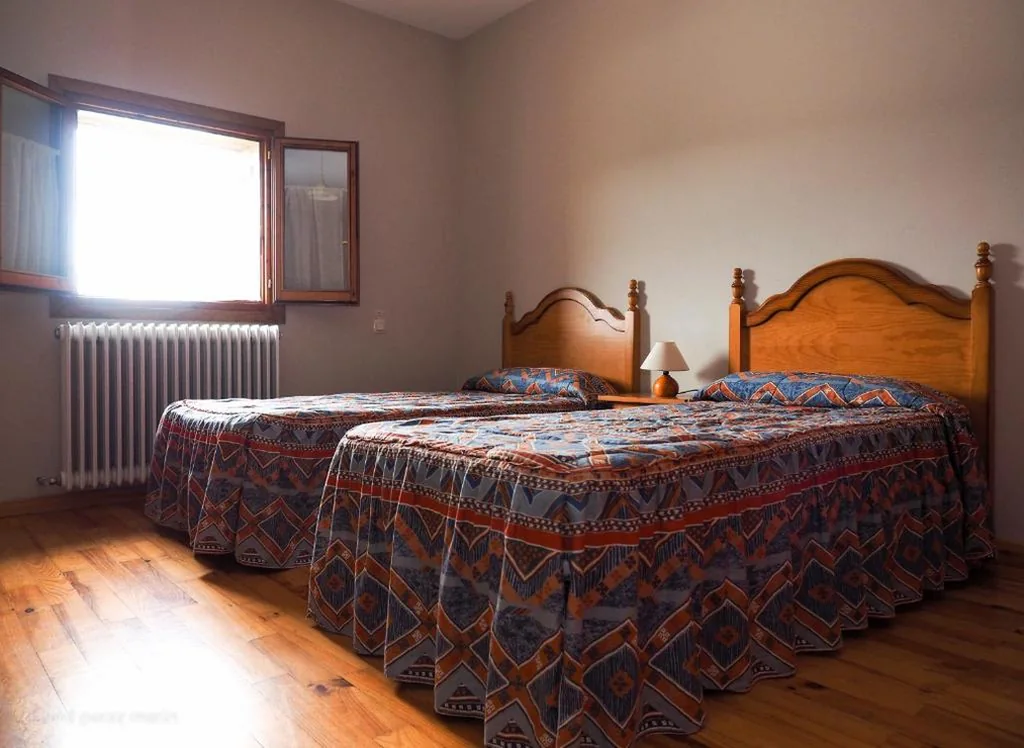 Double Room - 1 or 2 Beds — Albergue Casa Salinas