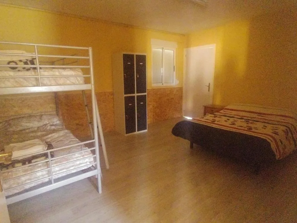 Familienzimmer mit Bad — Albergue Cilleruelo de Bezana