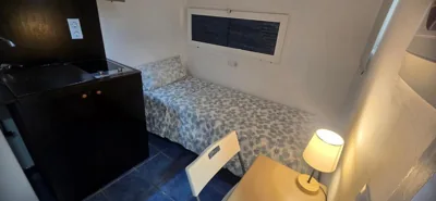 ALBERGUE CRISTINA habitaciones con baño privado y mini cocina — foto 2