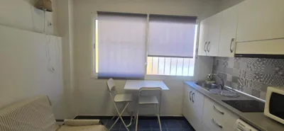 ALBERGUE CRISTINA habitaciones con baño privado y mini cocina — foto 8