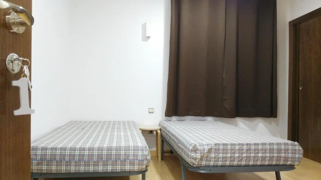 带浴室的双人间 - 双床 — Albergue de Benabarre