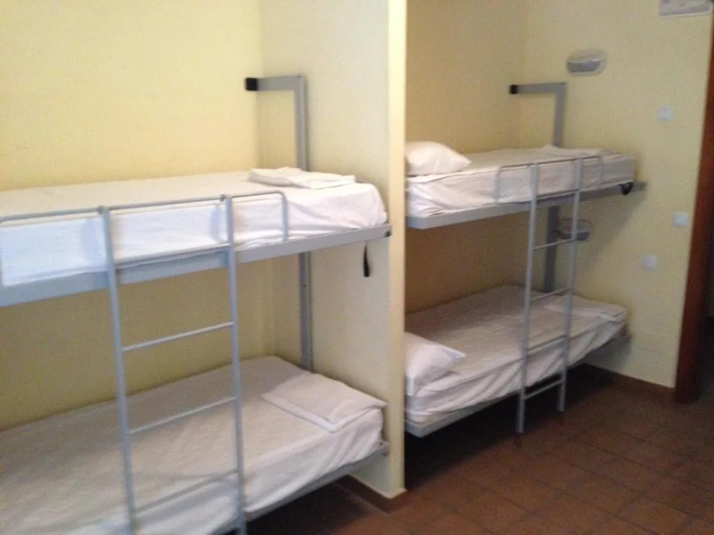 Habitación Cuádruple con baño compartido — Albergue De Puntas De Calnegre