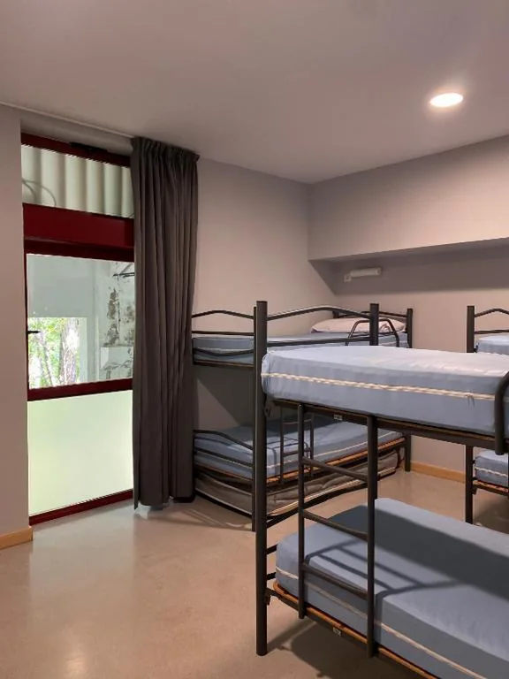 Cama em dormitório partilhado misto com casa de banho partilhada — Albergue de Villava