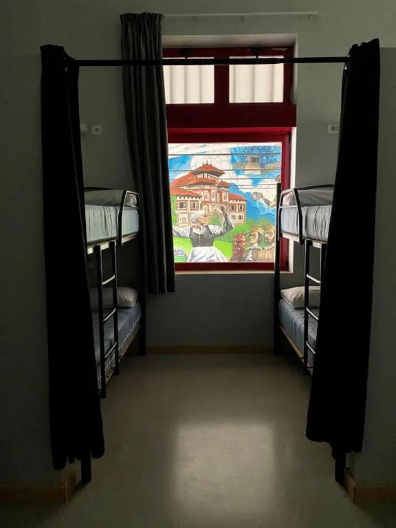 Cama em dormitório partilhado misto com 18 camas e casa de banho partilhada — Albergue de Villava