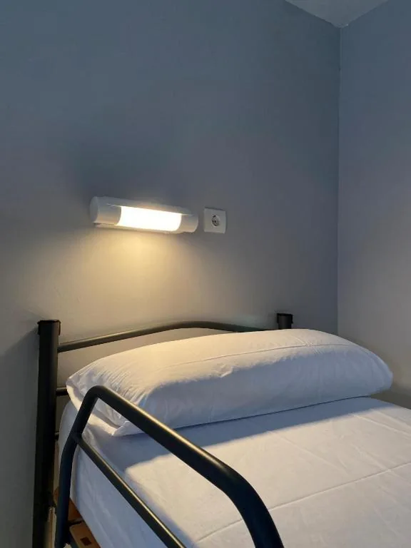 Quarto Quádruplo com casa de banho privativa — Albergue de Villava
