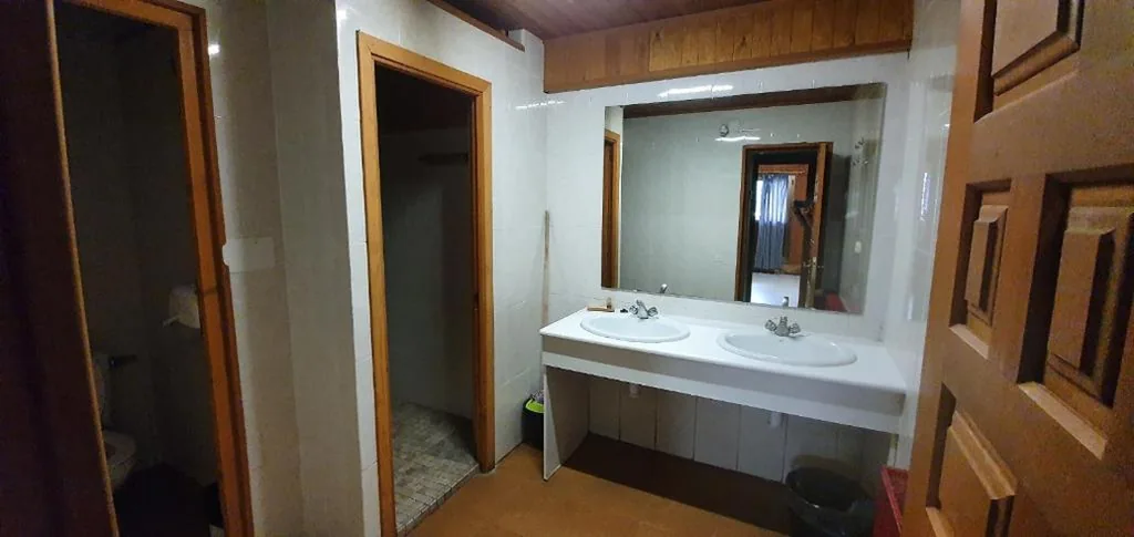 Habitación Familiar Estándar — Albergue "El Aguila"