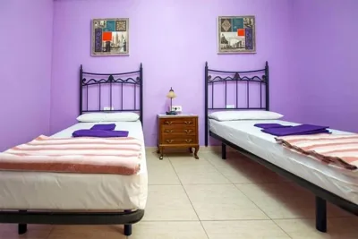 ALBERGUE EL CANTARO - Solo Peregrino con Credencial — foto 9