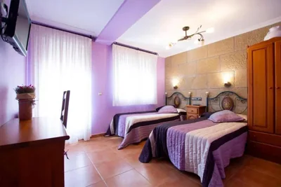 ALBERGUE EL CANTARO - Solo Peregrino con Credencial — foto 12