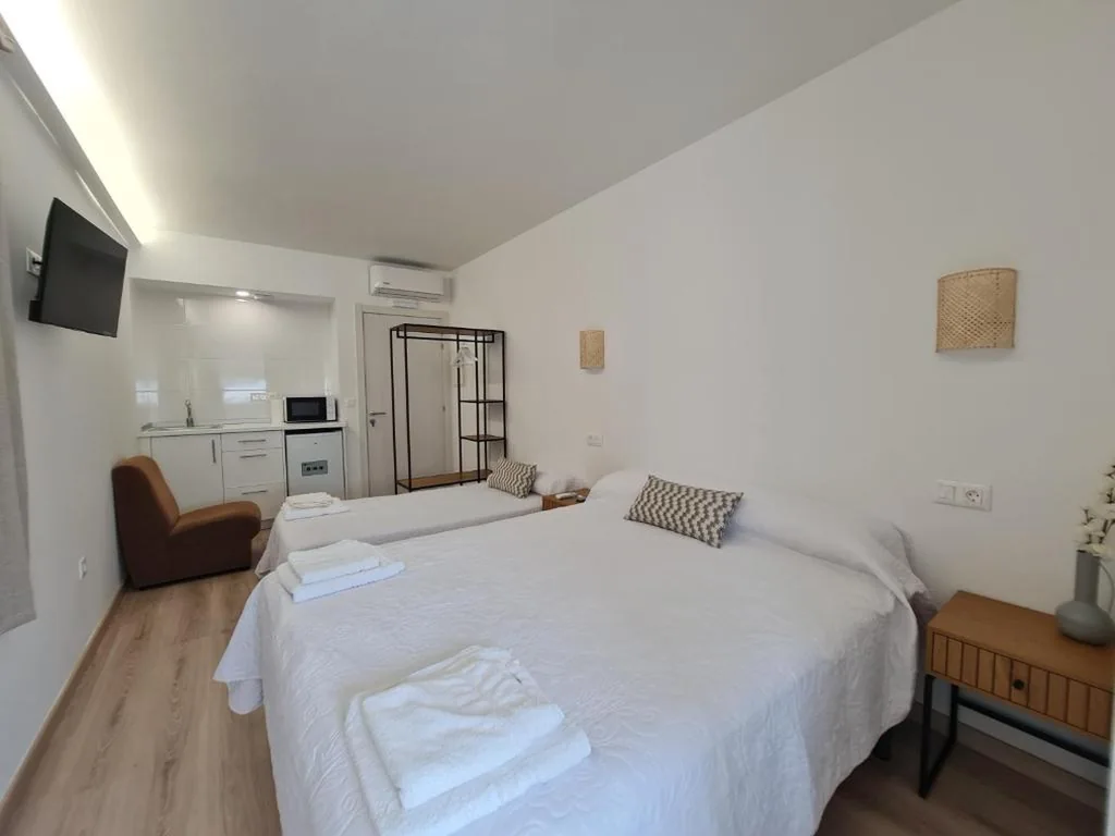 Habitación Doble - 1 o 2 camas — Albergue EL CASTILLO