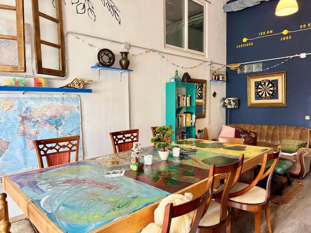 Casa de 4 dormitorios — Albergue El Texu - the full service pilgrim experience