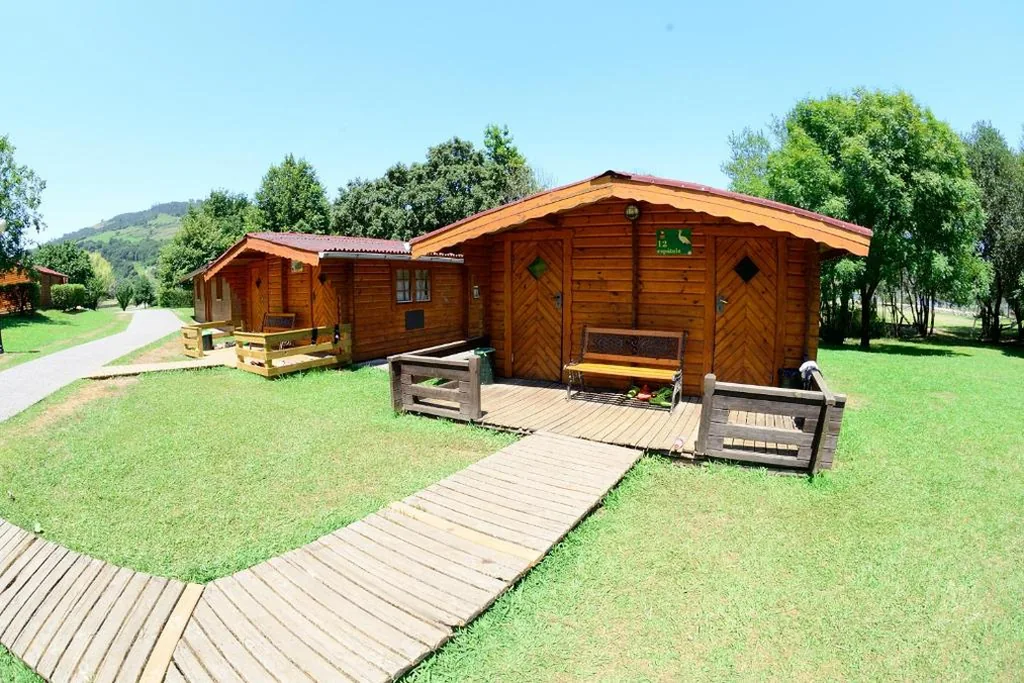 Bungalow met gedeelde badkamer — Albergue Finca El Mazo