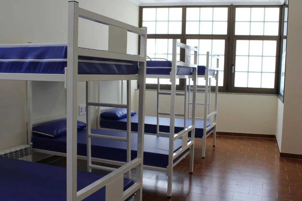 Stapelbed in gemengde gedeelde slaapzaal — Albergue Folgueira
