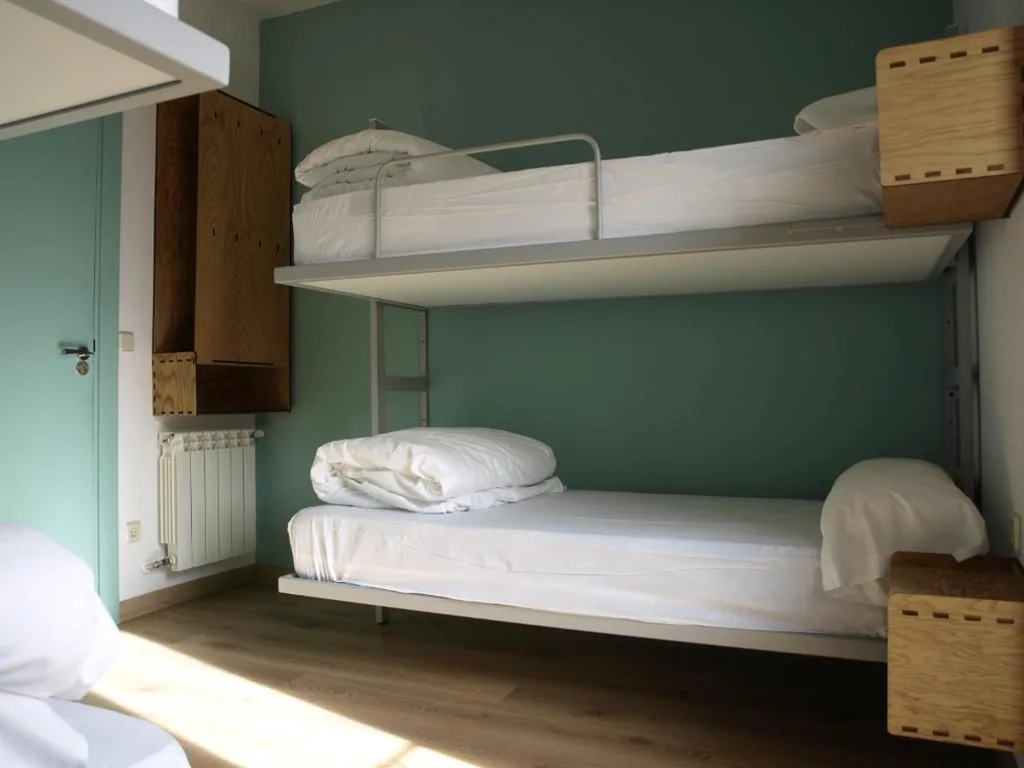 4人部屋 — Albergue Fresno de Cantespino - La Tormenta