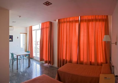 Albergue Inturjoven Jerez De La Frontera — Foto 10