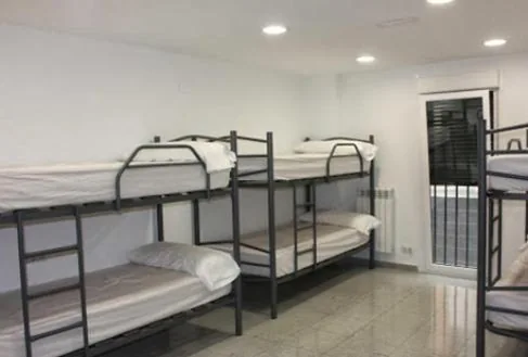 Camera familiare con bagno in comune — Albergue Izar