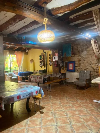 Albergue La Fuente Casa de Austria , SOLO PEREGRINOS — 写真 3