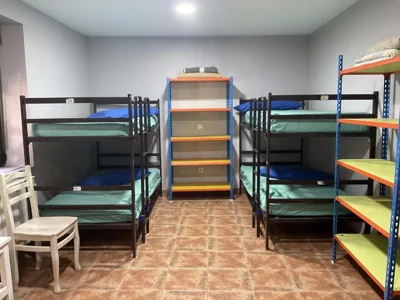 Albergue La Fuente Casa de Austria , SOLO PEREGRINOS — 写真 8