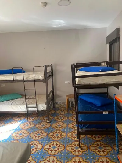 Albergue La Fuente Casa de Austria , SOLO PEREGRINOS — 写真 12
