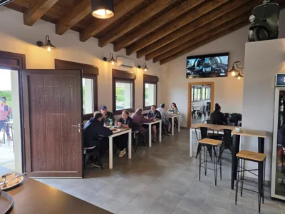 ALBERGUE LA VESPA Hostel & Bar — photo 5