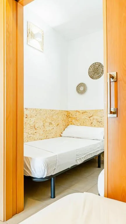専用バスルーム付きトリプルルーム — Albergue Las Salinas