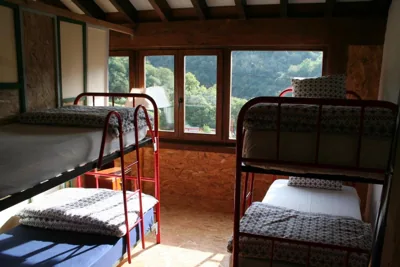 Albergue Les Xendes. Parque de Redes — foto 2