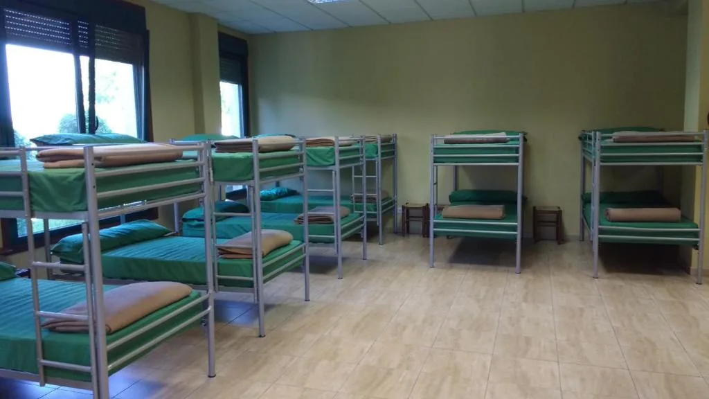 Lit superposé en dortoir mixte — Albergue Los Caminantes 2