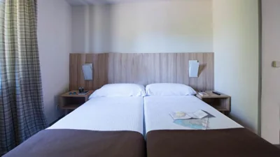 Albergue Monte Do Gozo — foto 12