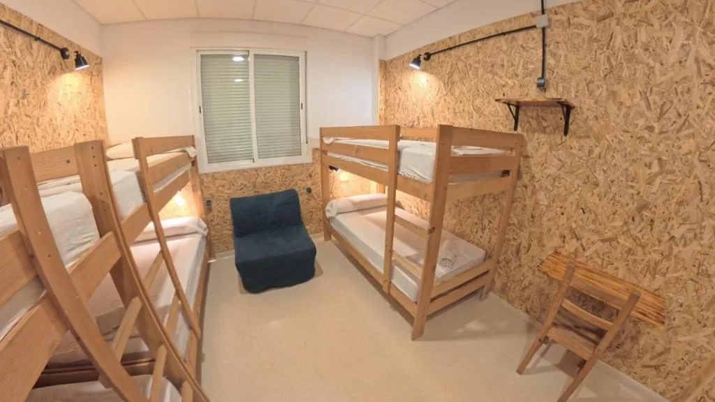 Camera familiare accessibile a persone con mobilità ridotta — Albergue Multiaventura Active Andalucia
