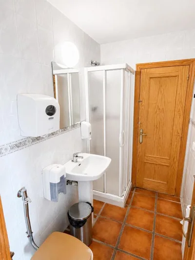 Albergue Municipal de Pradoluengo — foto 8