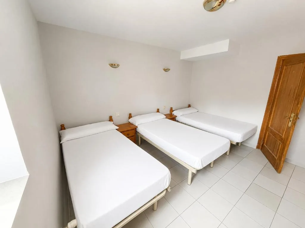 Camera tripla — Albergue Municipal de Pradoluengo
