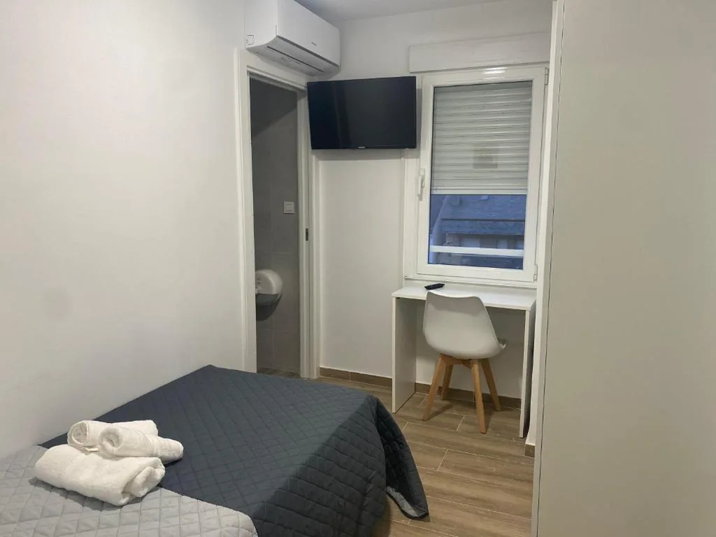 Quarto Individual com casa de banho privativa — Albergue o Bailarin