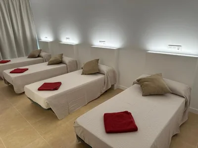Albergue O Pedrón Hostel & Rooms — Foto 2