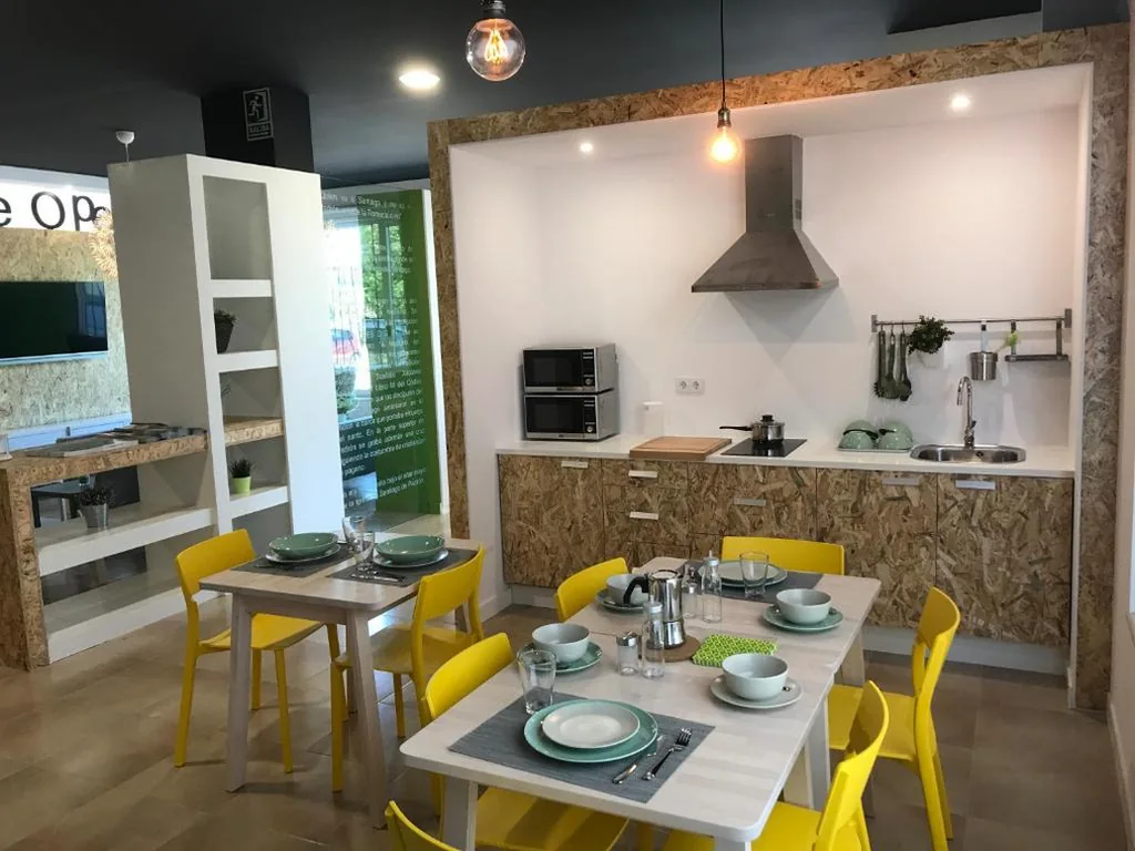 Etagenbett im gemischten Schlafsaal — Albergue O Pedrón Hostel & Rooms