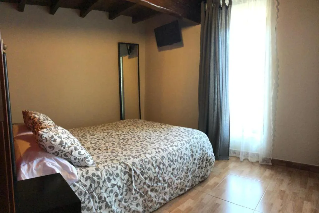 Habitación Doble con baño compartido — Albergue Ponte Olveira