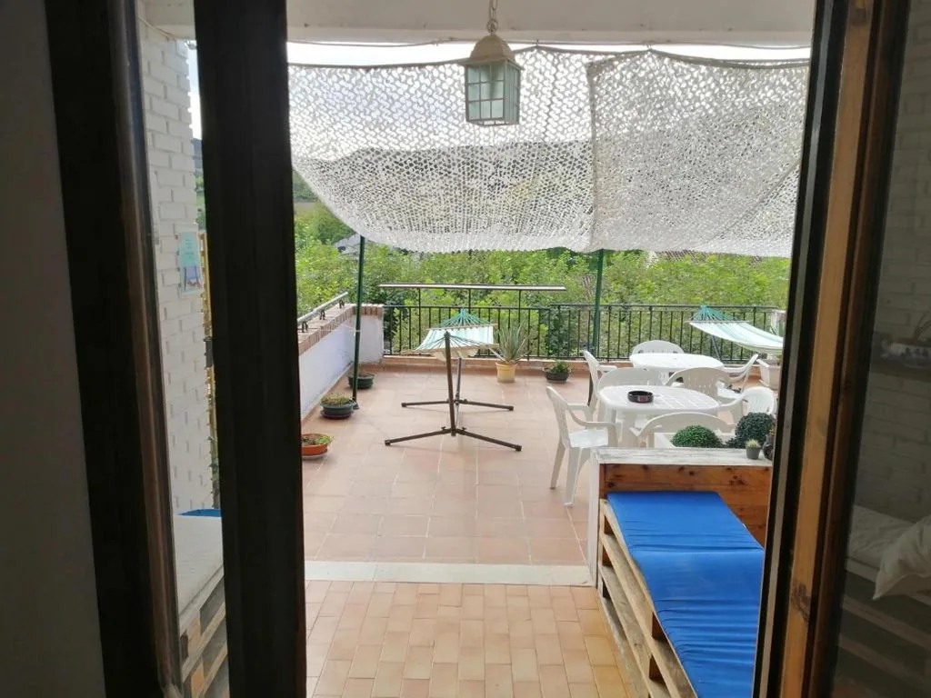 Quarto quádruplo com casa de banho partilhada — Albergue Puente para peregrinos
