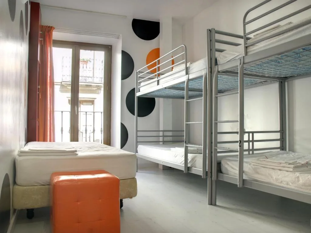 4人部屋 — Albergue Revolutum Hostel
