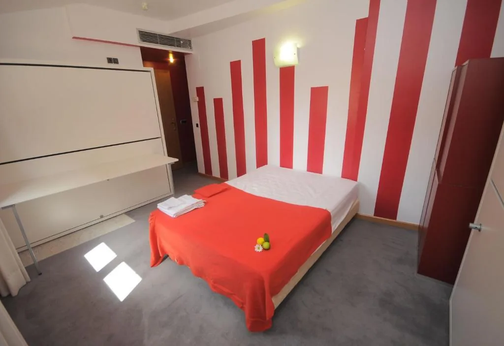 シングルルーム — Albergue Revolutum Hostel