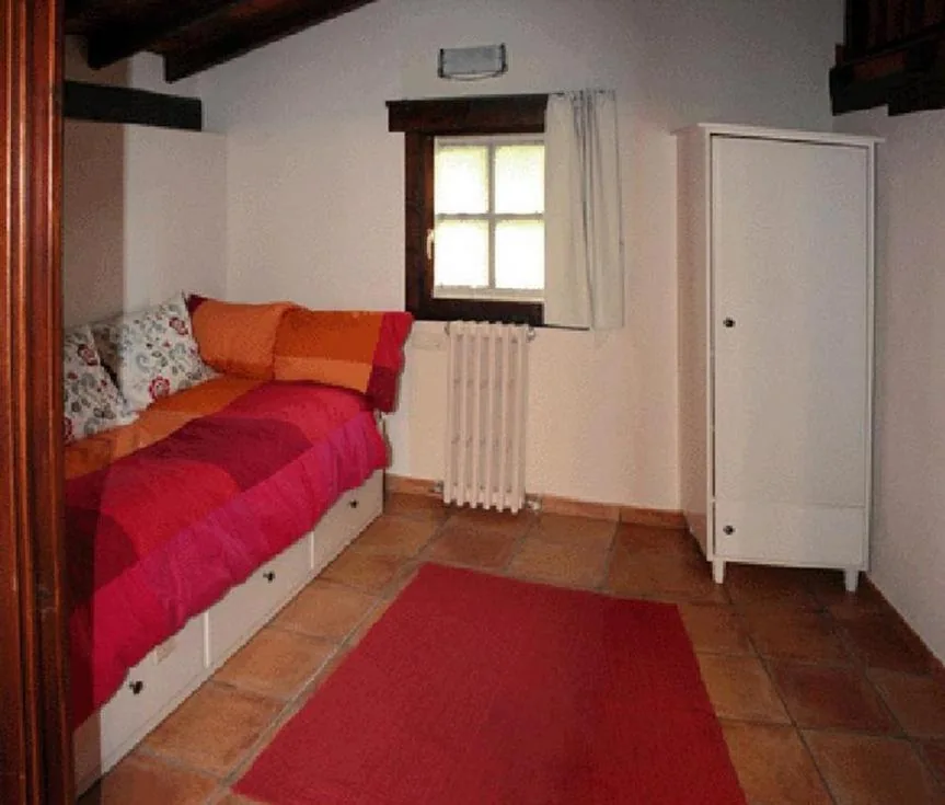 Habitación Individual con vistas a la montaña — Albergue Rural Montebaserria