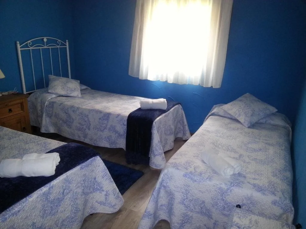 Quarto Triplo — Albergue San Pelayo