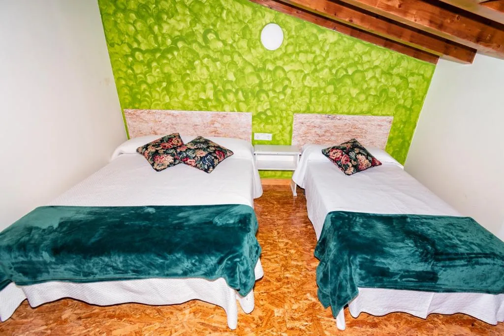 Camera Tripla — Albergue Santa Marina