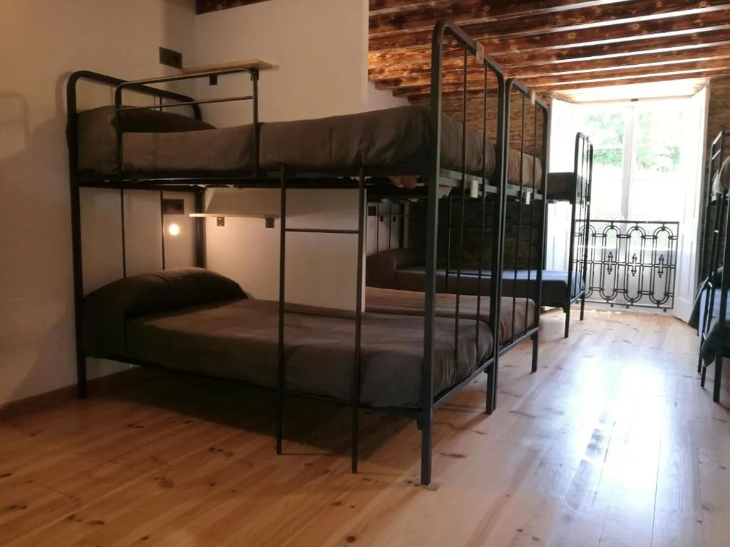 Habitación Compartida Mixta — Albergue Savior