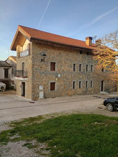 Albergue Sierra De Leyre — Foto 12