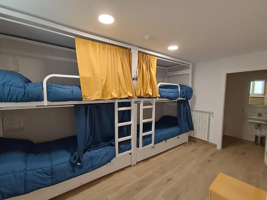 Cama en habitación compartida con 4 camas — Albergue SP 55 by Bossh! Hotels
