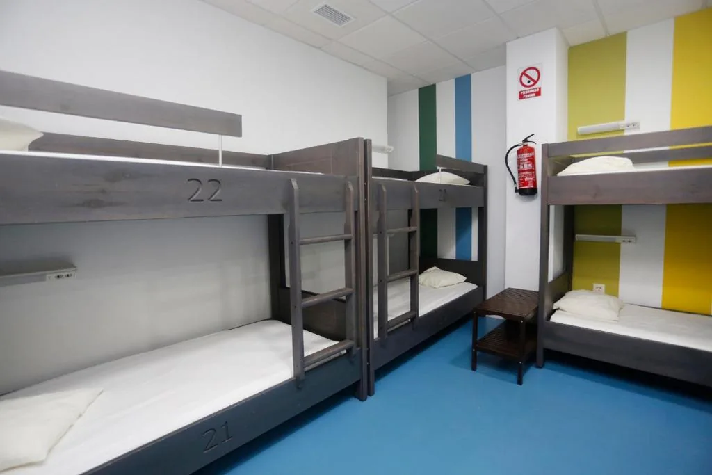 Dormitorio condiviso misto da 20 posti — Albergue Spa Cruceiro de Pedrouzo