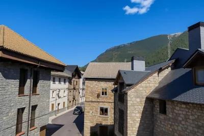 Albergue Tritón - Villanúa — foto 4