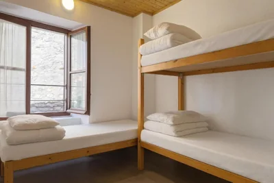 Albergue Tritón - Villanúa — foto 8