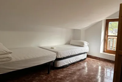 Albergue Tritón - Villanúa — foto 9